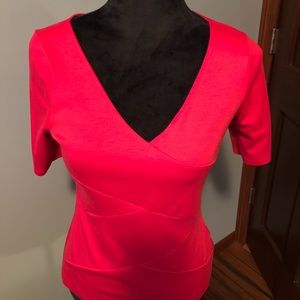 V-neck short-sleeve top, size Medium
